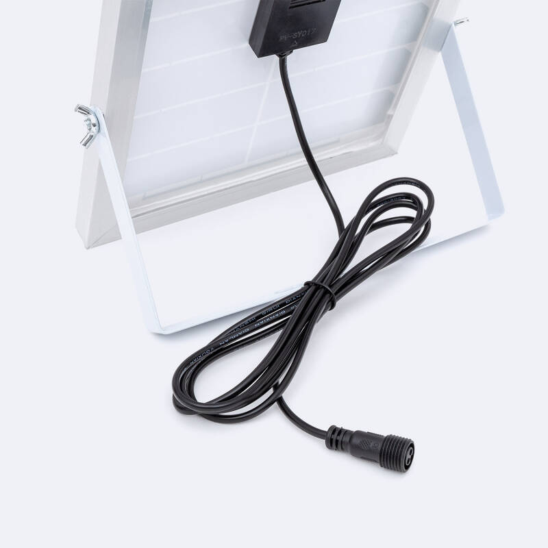 Producto de Foco Solar Exterior LED Nurda 5W 700 lm IP65 con Control Remoto