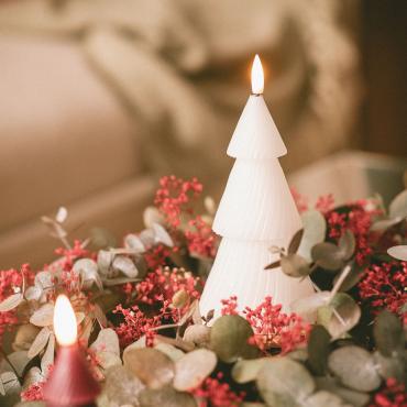 Vela LED Cera Natural Árvore de Natal com Bateria 15 cm Branco